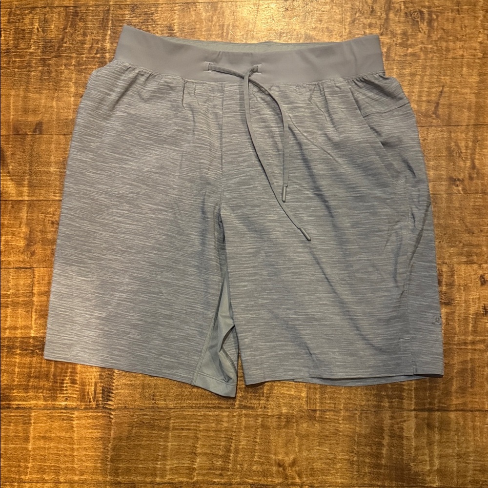 NWT Lululemon T.H.E. Short 9" *Liner Heather Size L